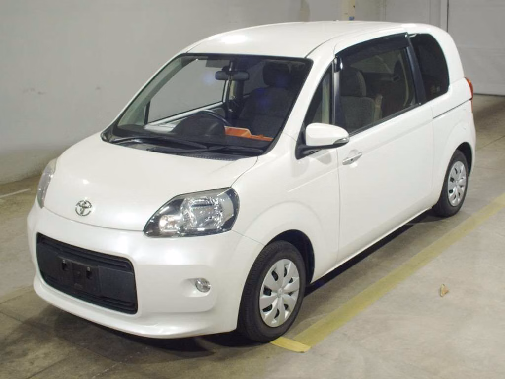 TOYOTA PORTE