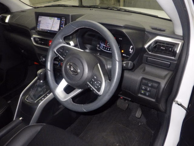 DAIHATSU ROCKY