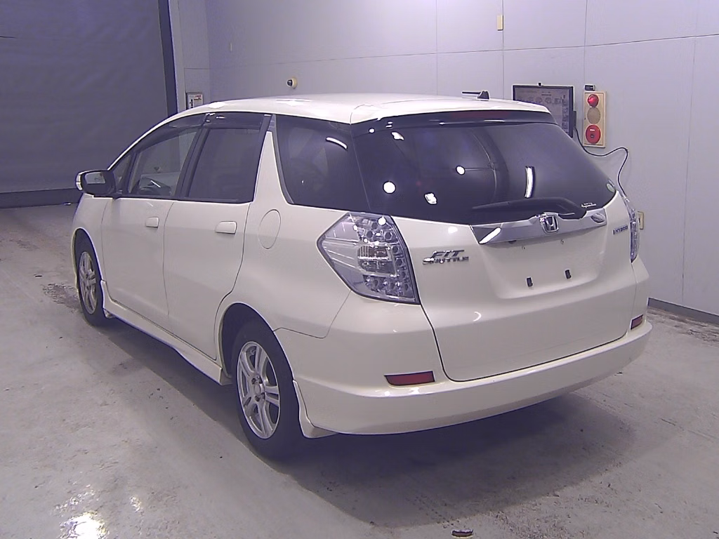 HONDA FIT SHUTTLE