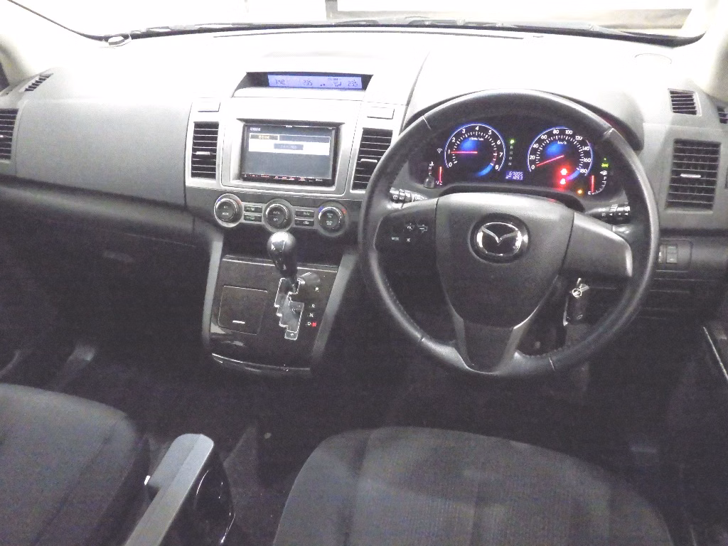 MAZDA MPV