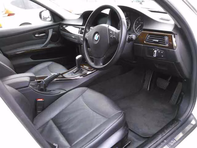 BMW 3-SERIES