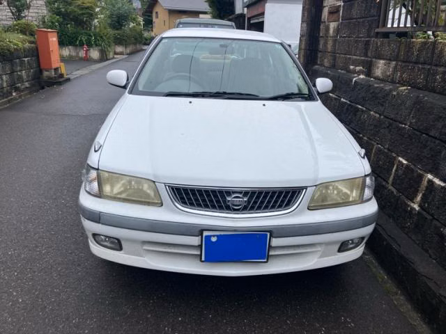 Nissan Sunny