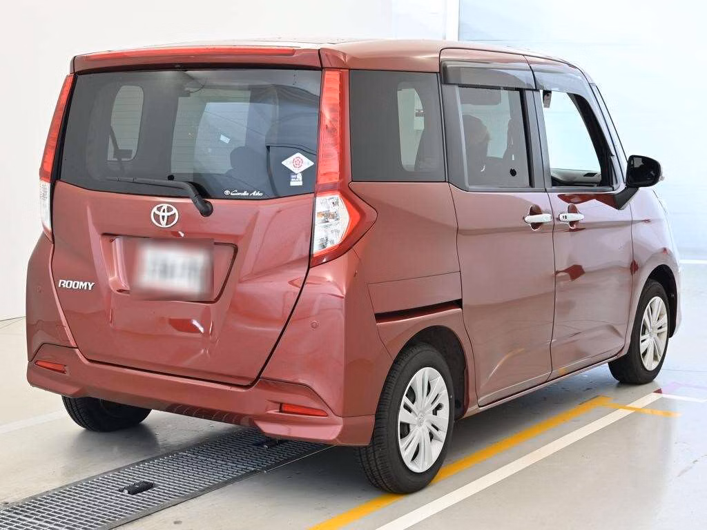 TOYOTA ROOMY