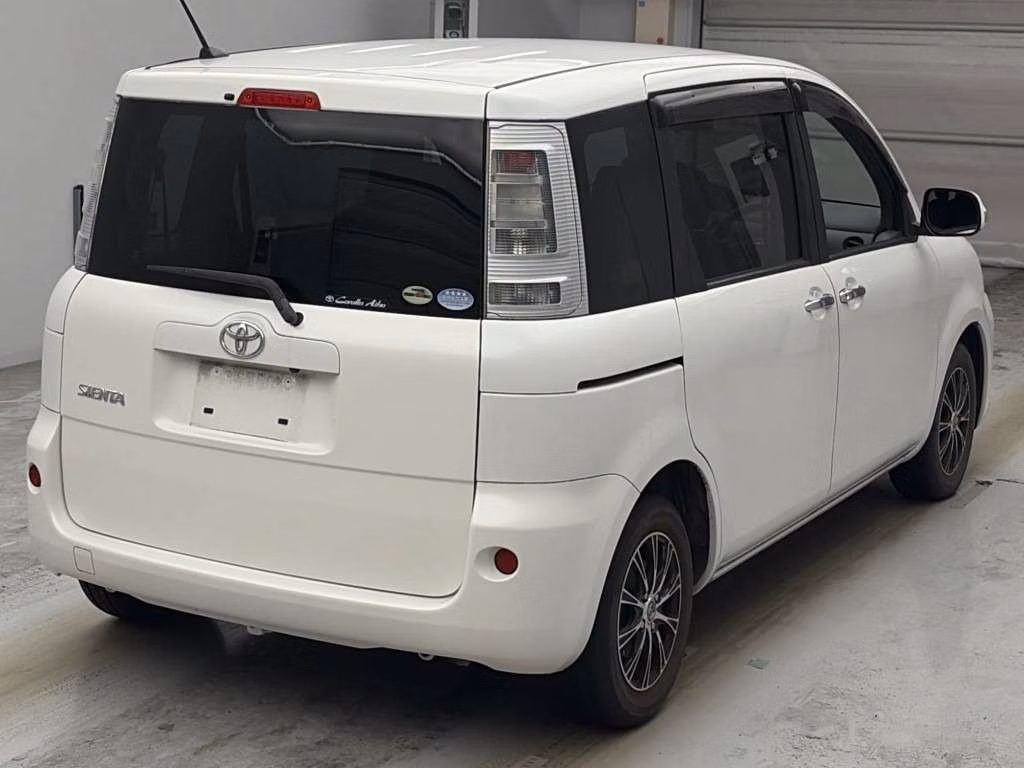 TOYOTA SIENTA