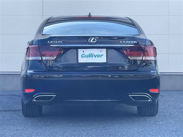 LEXUS LS600H