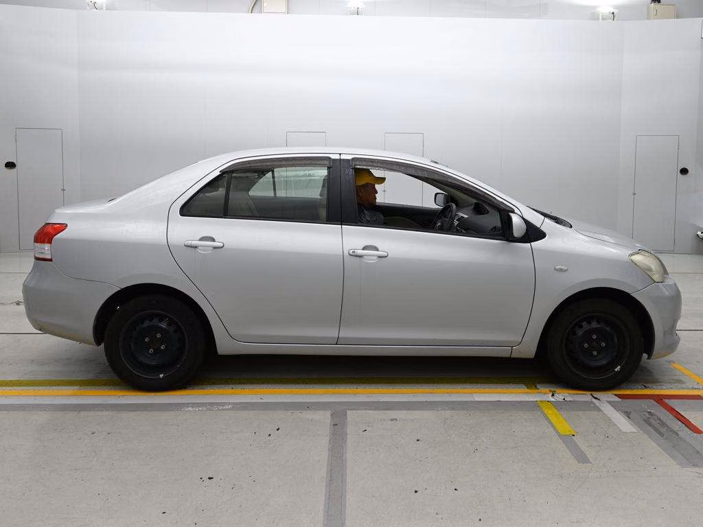 TOYOTA BELTA