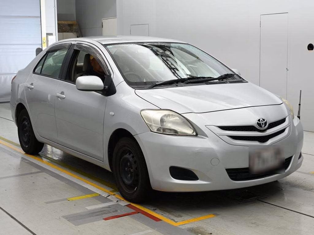 TOYOTA BELTA