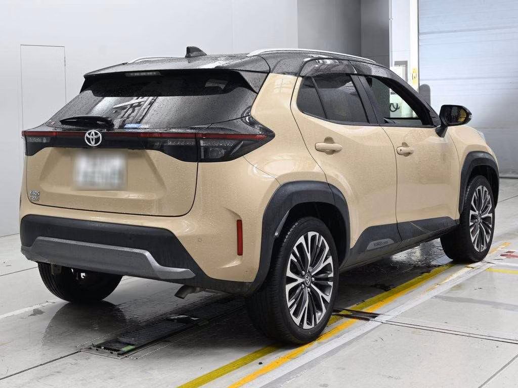 TOYOTA YARIS CROSS