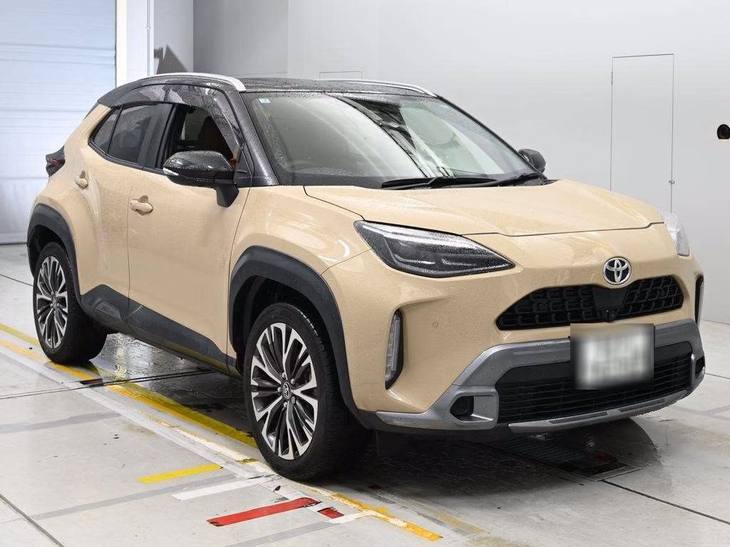 TOYOTA YARIS CROSS