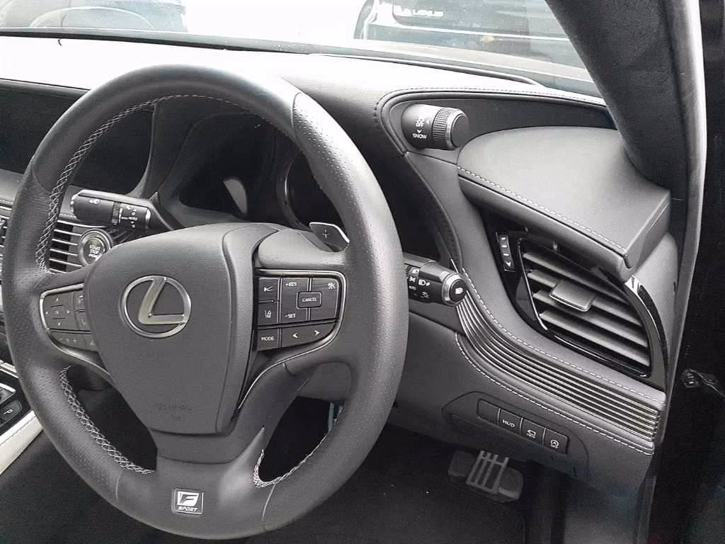 Lexus LS500
