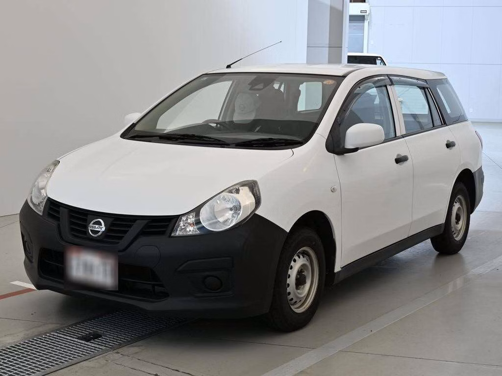 Nissan AD