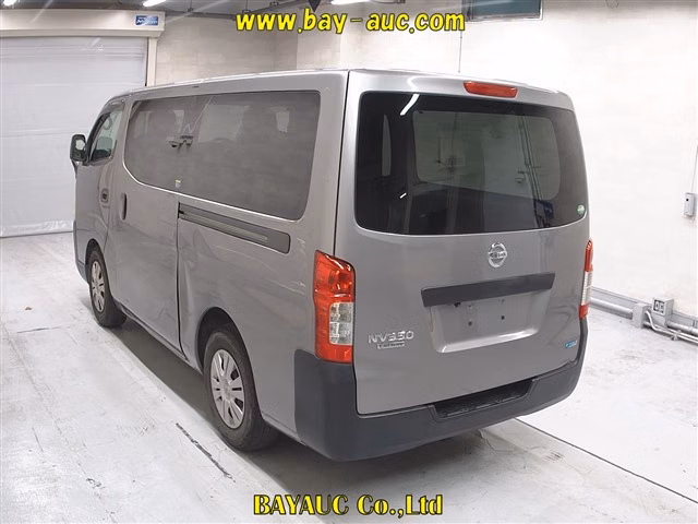 NISSAN NV350 CARAVAN