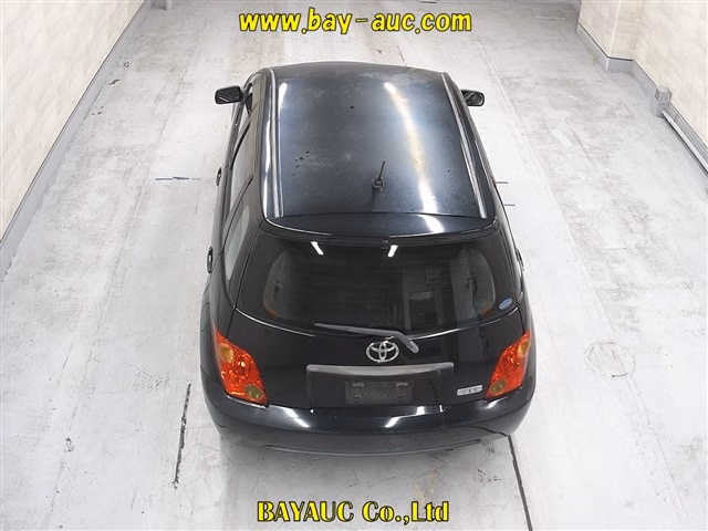 TOYOTA IST