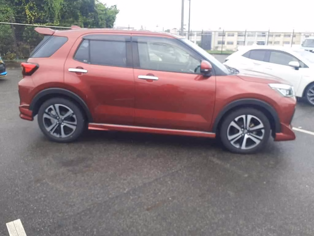 DAIHATSU ROCKY