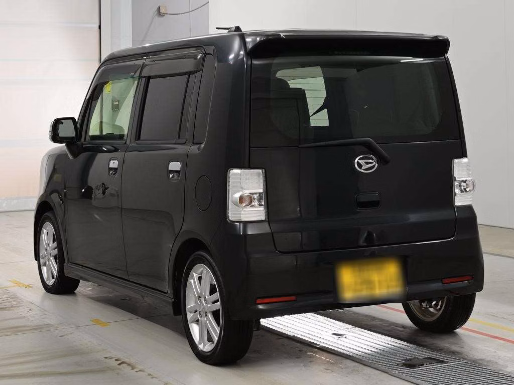 DAIHATSU MOVE CONTE