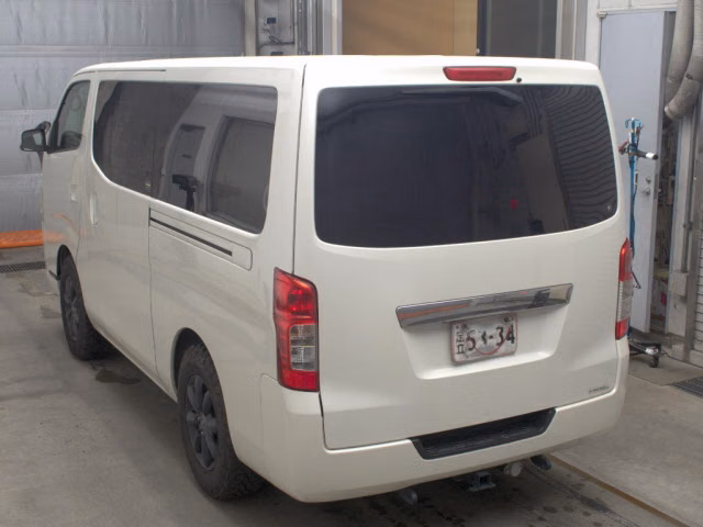 NISSAN NV350 CARAVAN