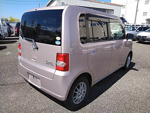 DAIHATSU MOVE CONTE