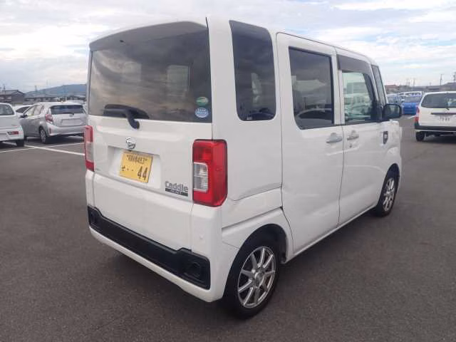 DAIHATSU HIJET CADDIE