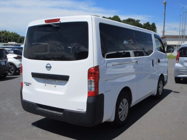 NISSAN NV350 CARAVAN