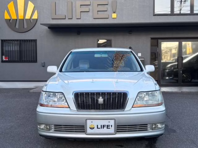 Toyota Crown Majesta