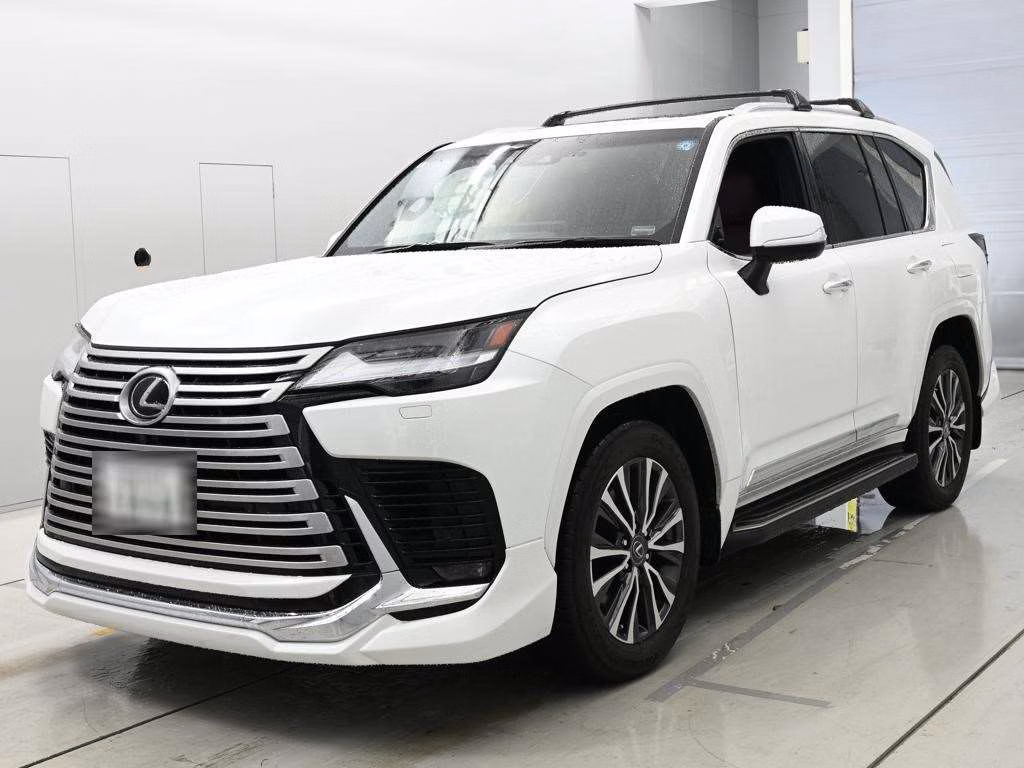 Lexus LX600