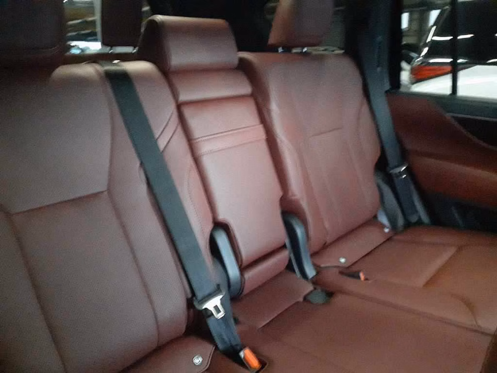 Lexus LX600