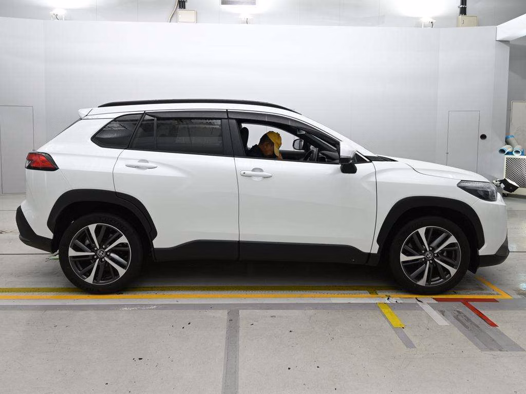 TOYOTA COROLLA CROSS