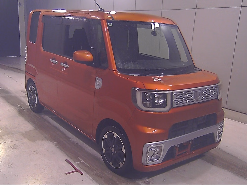DAIHATSU WAKE