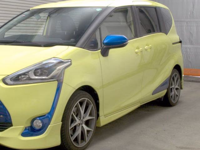 TOYOTA SIENTA