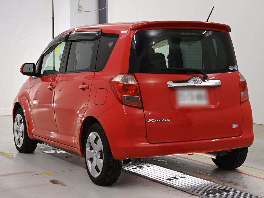 TOYOTA RACTIS