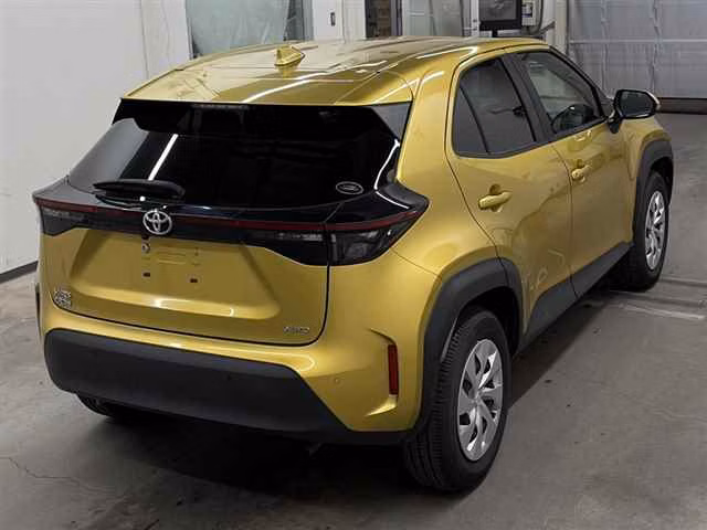 TOYOTA YARIS CROSS