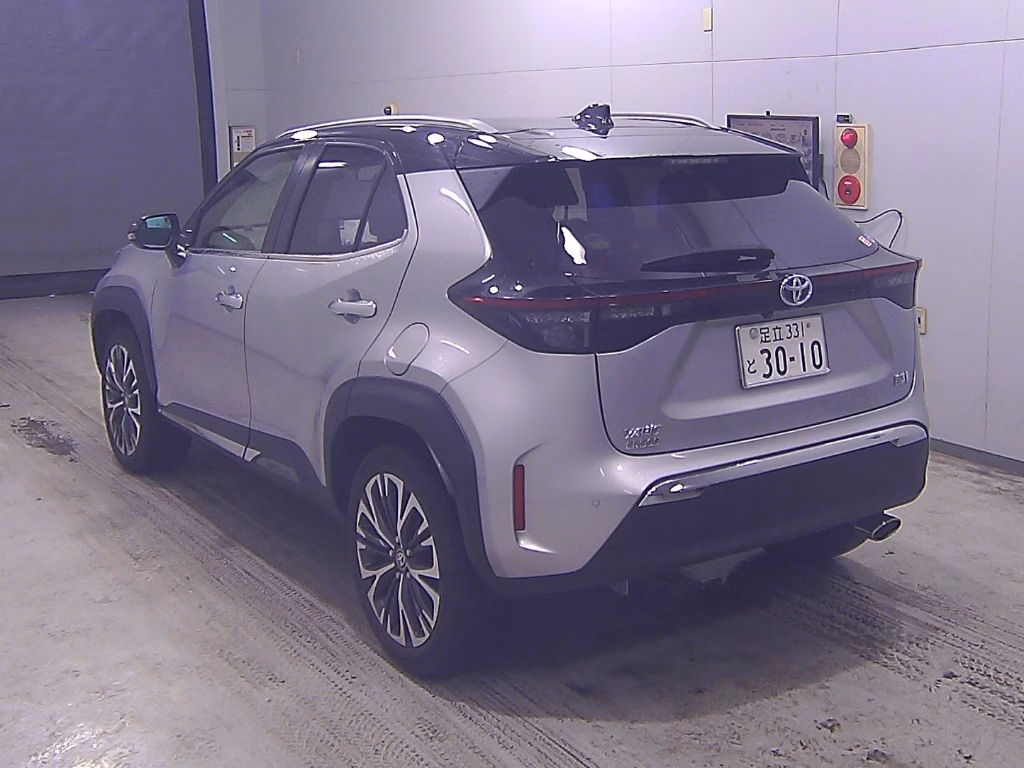 TOYOTA YARIS CROSS