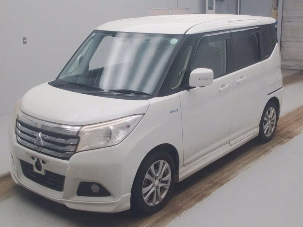 Mitsubishi Delica D:2