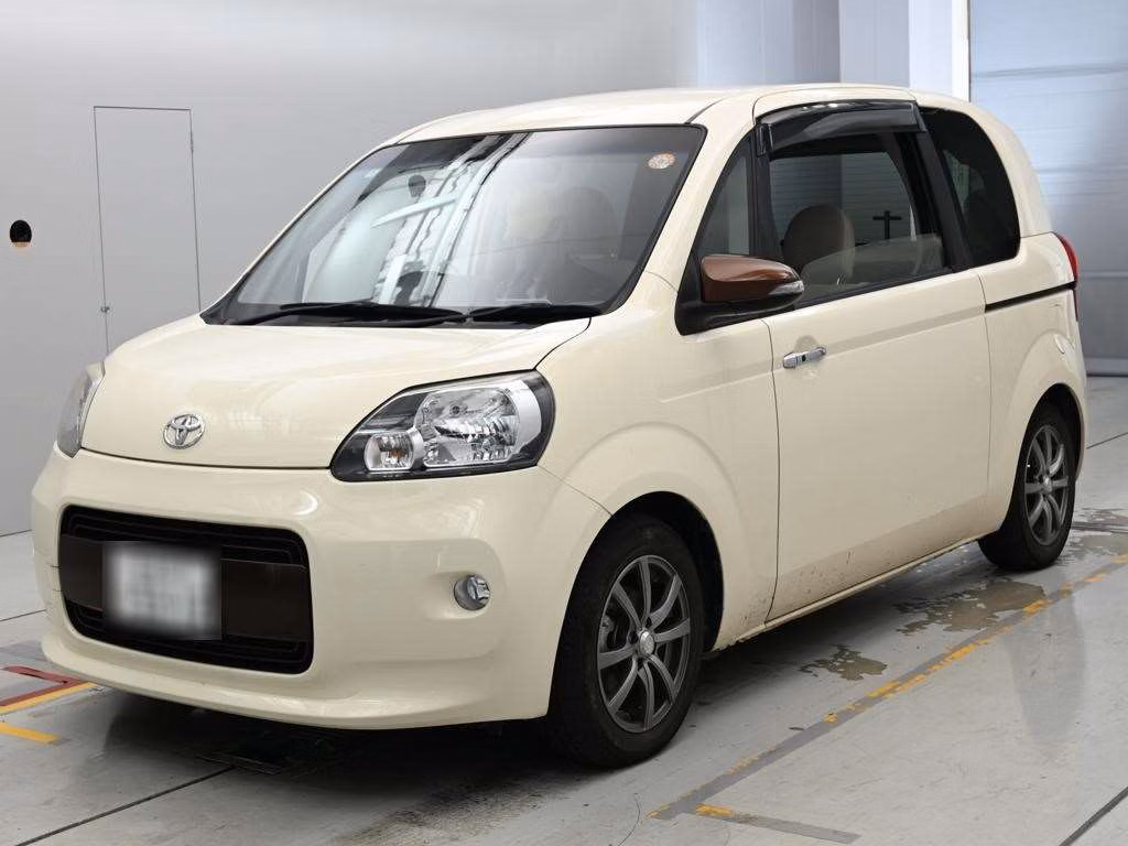 TOYOTA PORTE