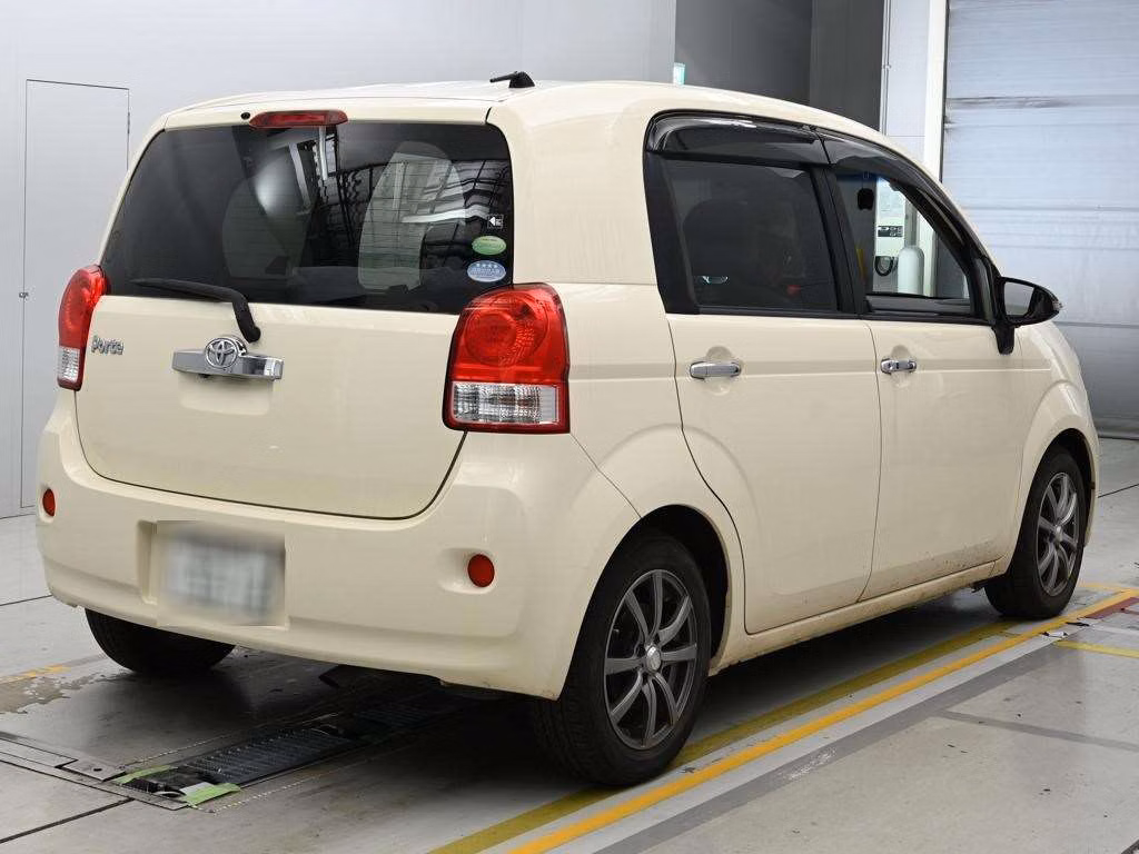 TOYOTA PORTE