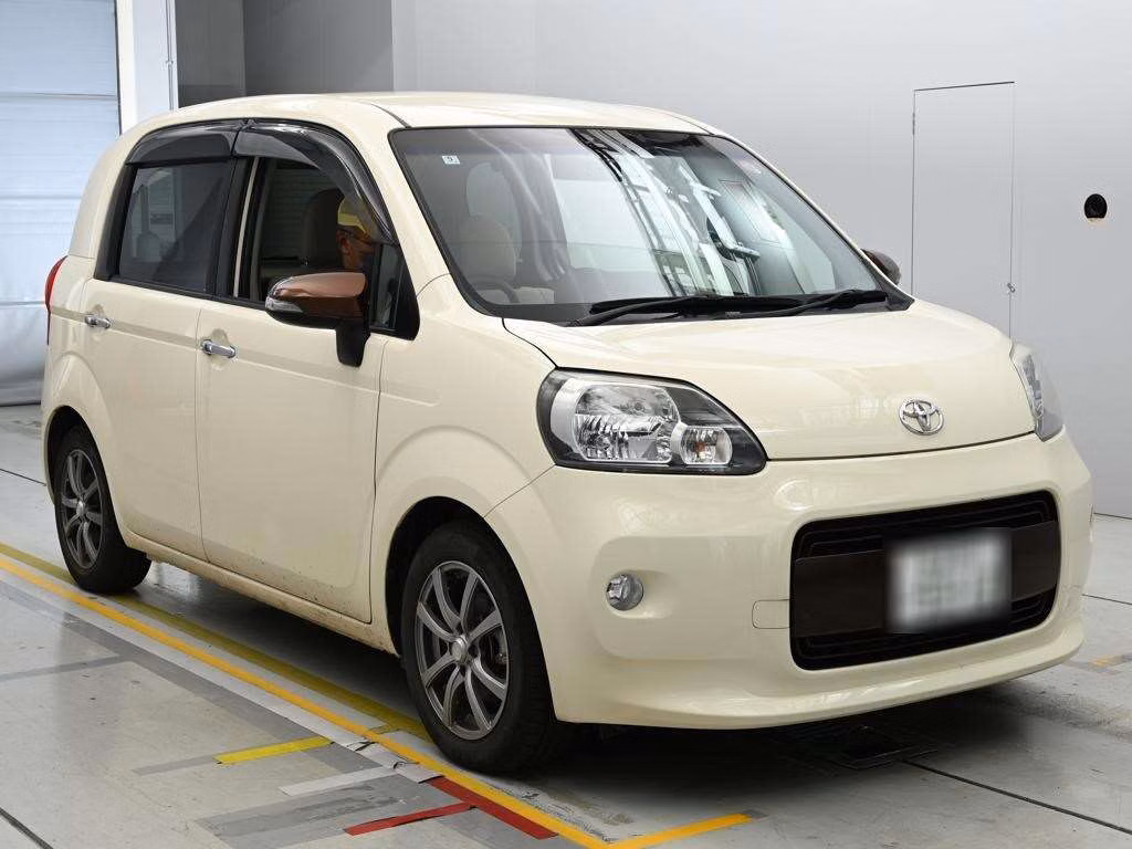 TOYOTA PORTE