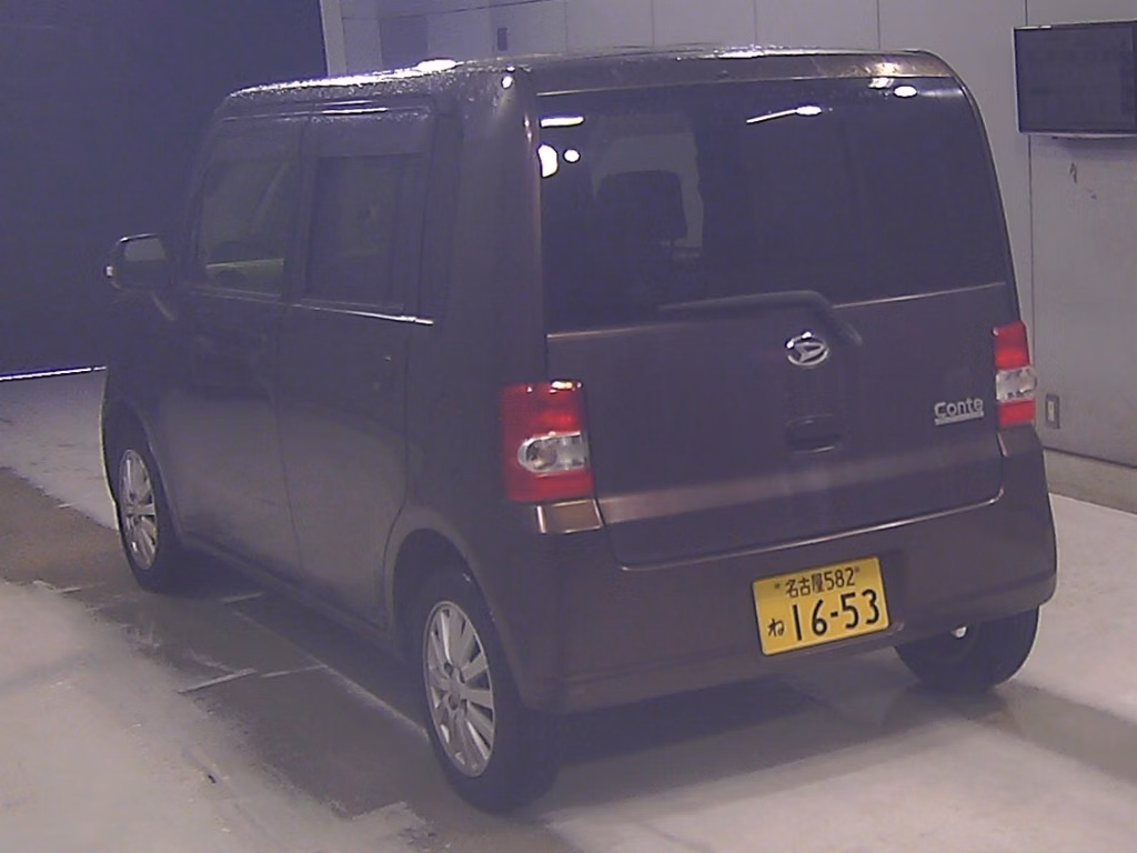 DAIHATSU MOVE CONTE