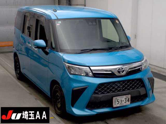 TOYOTA ROOMY
