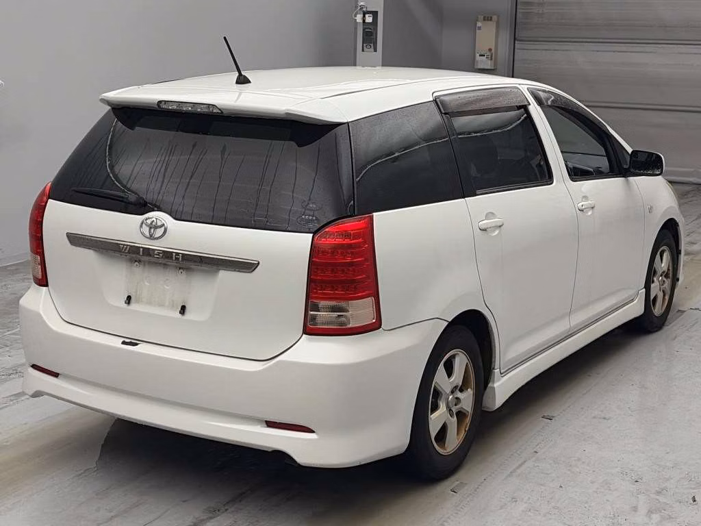 TOYOTA WISH