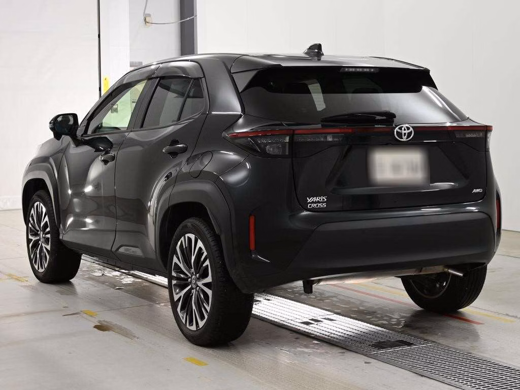 TOYOTA YARIS CROSS