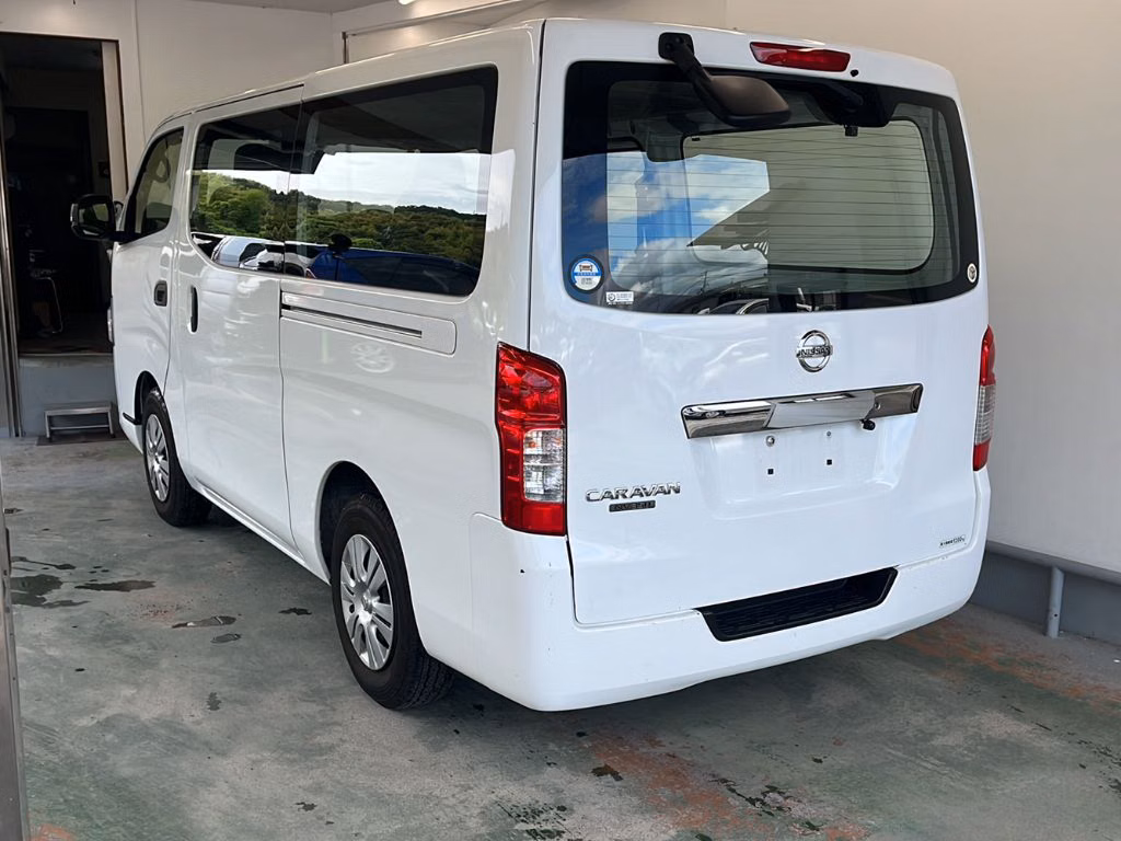 NISSAN NV350 CARAVAN