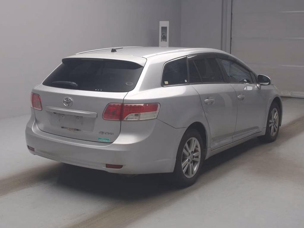 TOYOTA AVENSIS