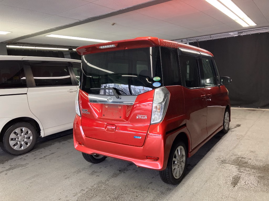 NISSAN DAYZ ROOX