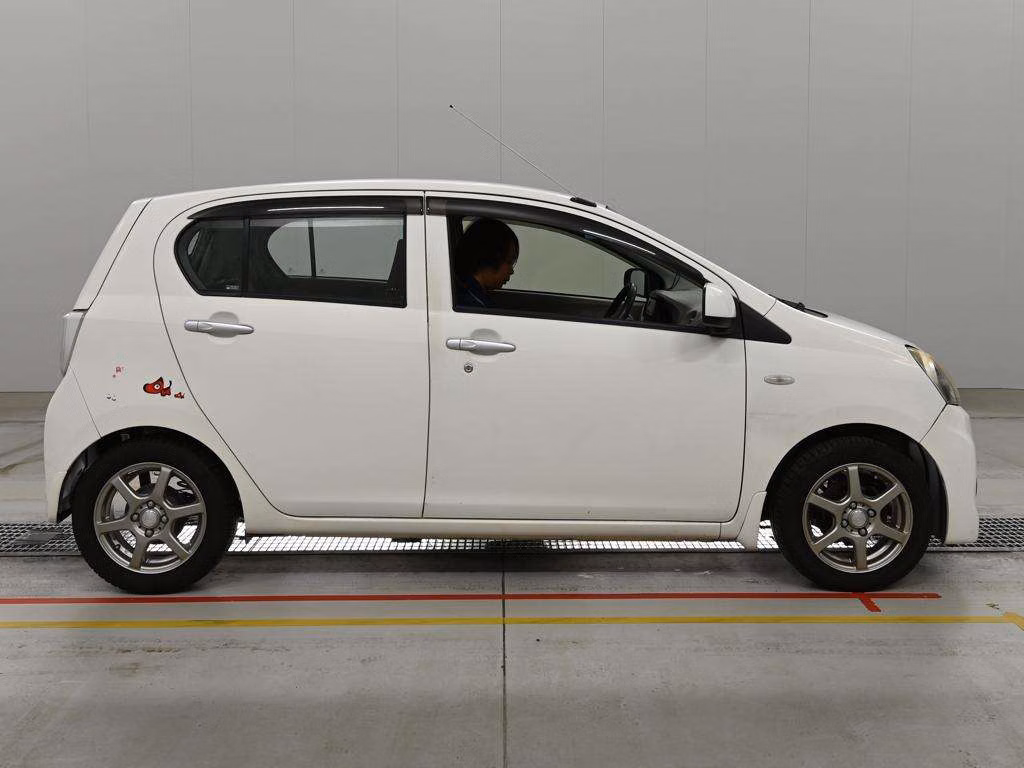 SUBARU PLEO PLUS