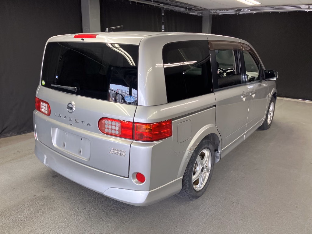 NISSAN LAFESTA