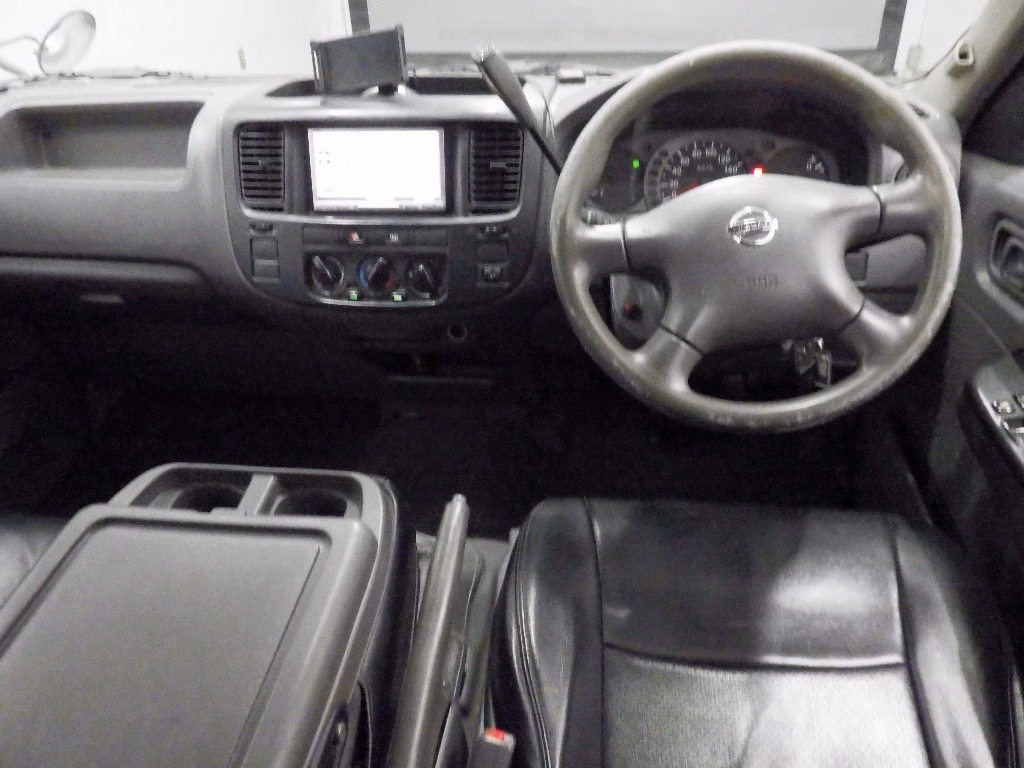 NISSAN CARAVAN