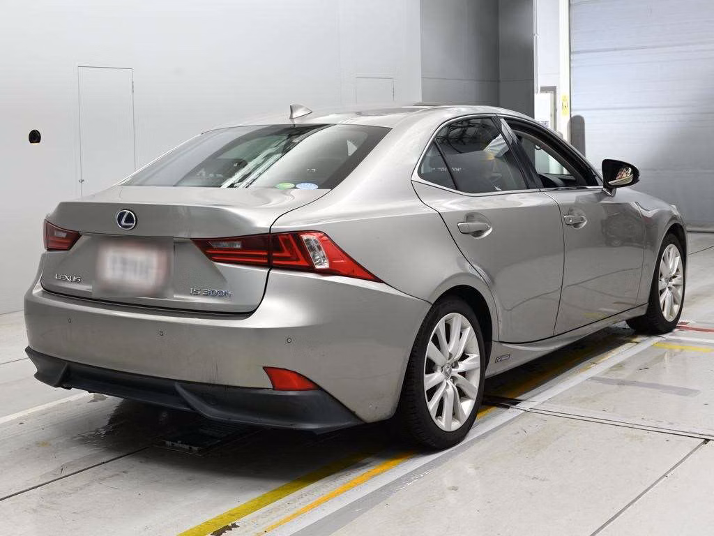 LEXUS IS300H