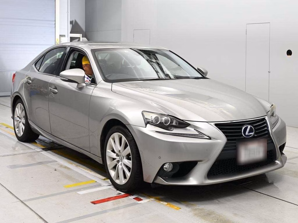 LEXUS IS300H