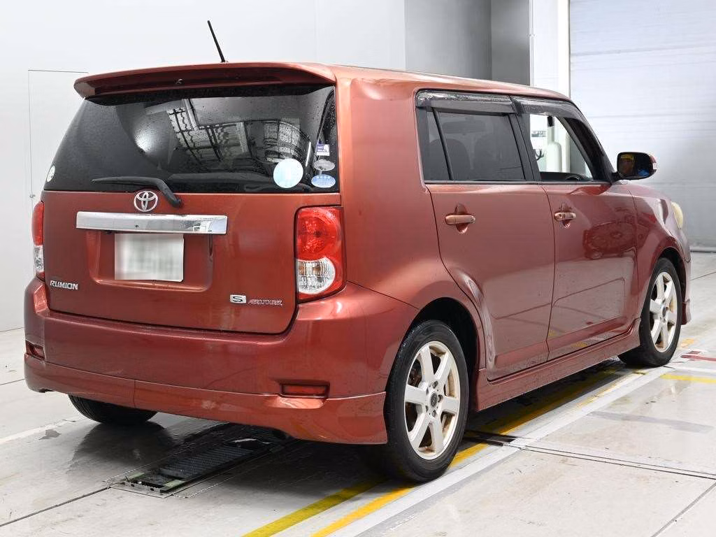 Toyota Corolla Rumion