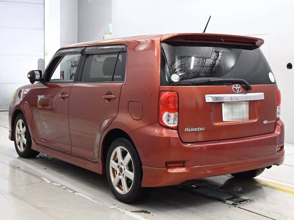 Toyota Corolla Rumion